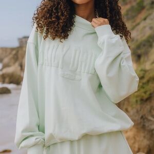 Daily Drills Lake Day monochrome Sweatshirt + sweatshirts